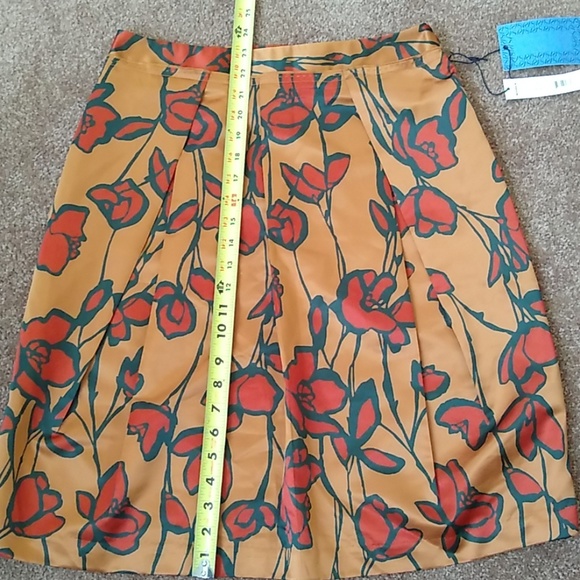 NWT Vera Wang Simply Vera Red Tulip misses skirt 6 - Picture 7 of 8